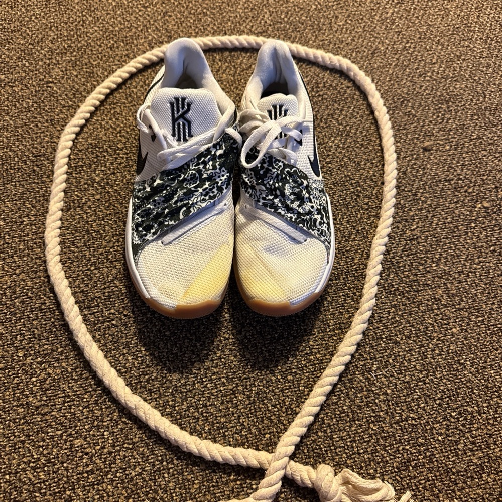 Nike Kyrie Low Ep 1 White and Black Patterned Athletic Shoes